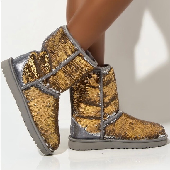 UGG Shoes - UGG CLASSIC SHORT COSMOS SEQUIN BOOT 6